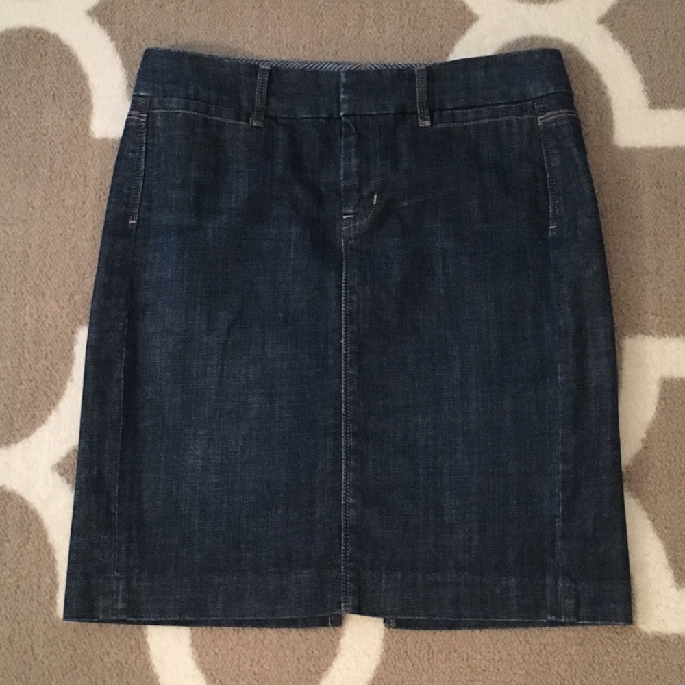 Gap Denim Skirt EC size 6